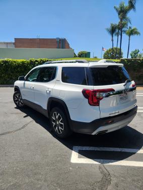 White 2020 GMC Acadia SLE