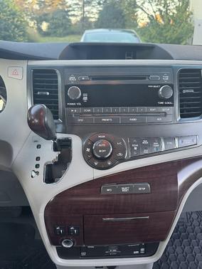 2011 Toyota Sienna Limited