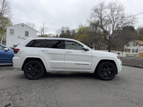 White 2015 Jeep Grand Cherokee Altitude