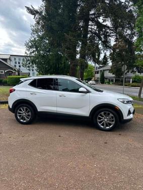 White 2021 Buick Encore GX Essence