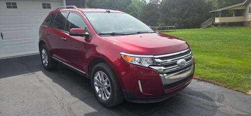 Red 2014 Ford Edge SEL