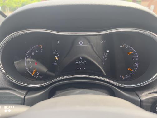 Photo 2 of 15 of 2020 Jeep Grand Cherokee Laredo
