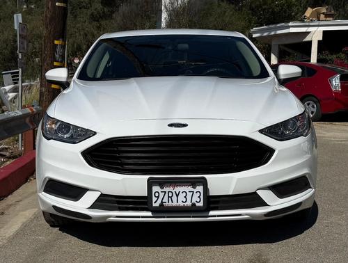 White 2017 Ford Fusion Hybrid SE