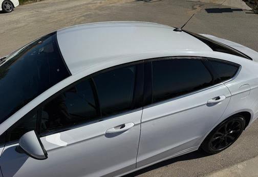 White 2017 Ford Fusion Hybrid SE