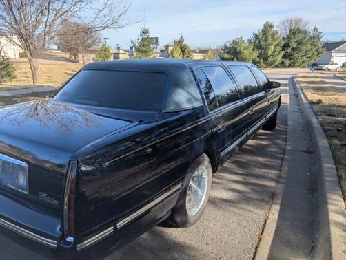 1999 Cadillac DeVille Base