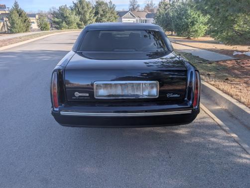 1999 Cadillac DeVille Base