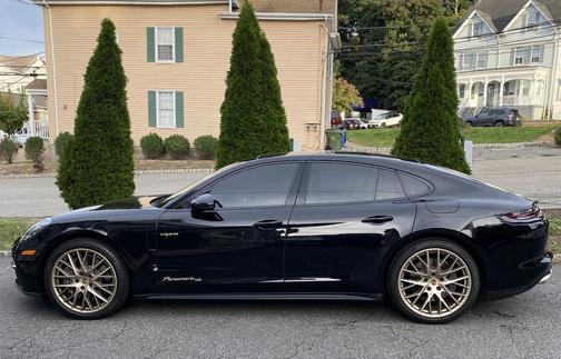 Black 2020 Porsche Panamera 4 E-Hybrid 10 Years Edition