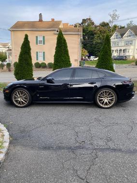 Black 2020 Porsche Panamera 4 E-Hybrid 10 Years Edition