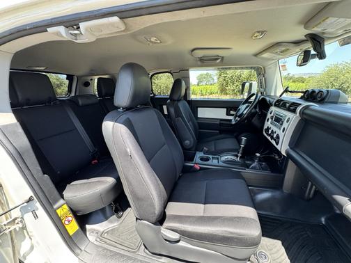 2011 Toyota FJ Cruiser Base