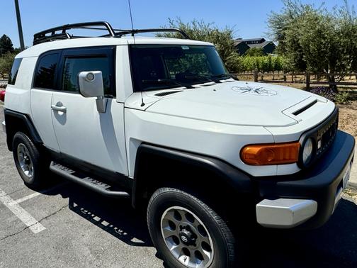 2011 Toyota FJ Cruiser Base