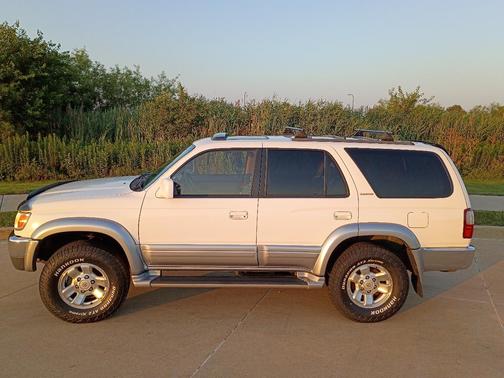White 1997 Toyota 4Runner Limited AWD
