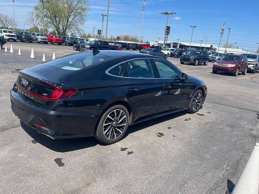 Black 2020 Hyundai SONATA SEL Plus