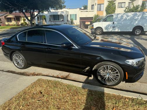 2019 BMW 530 i