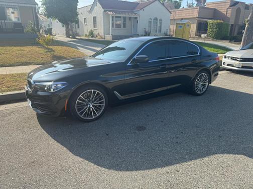 2019 BMW 530 i