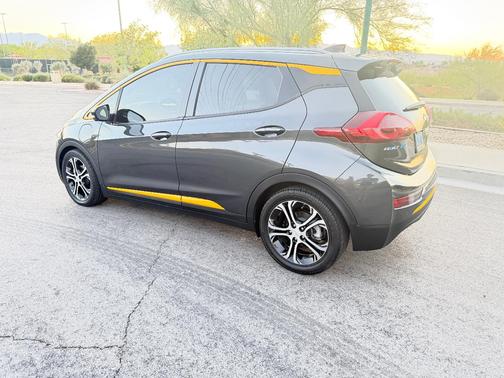 Gray 2017 Chevrolet Bolt EV Premier