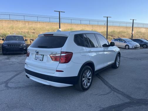 White 2013 BMW X3 xDrive28i