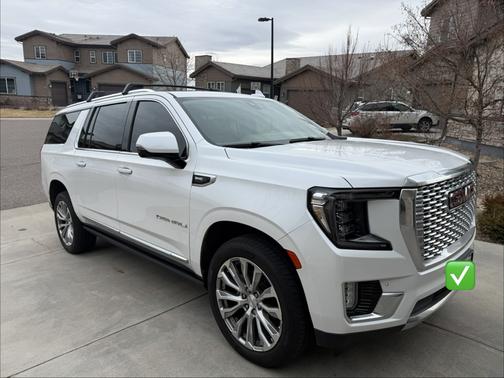 2022 GMC Yukon XL Denali