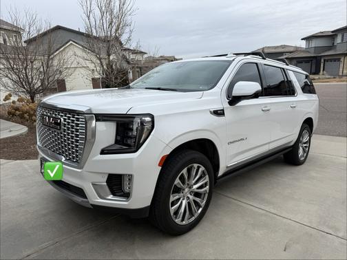 2022 GMC Yukon XL Denali