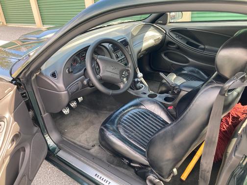 Green 2001 Ford Mustang Bullitt