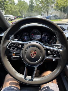 Gray 2017 Porsche Cayenne Cayenne