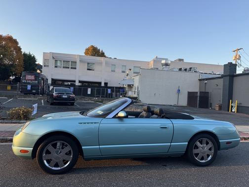 2002 Ford Thunderbird Premium