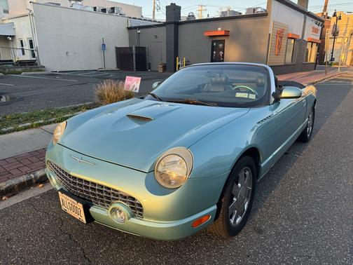 2002 Ford Thunderbird Premium