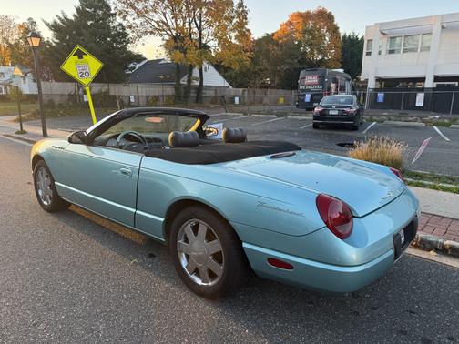2002 Ford Thunderbird Premium