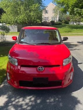 Red 2014 Scion xB Base