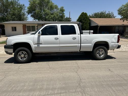 2003 Chevrolet Silverado 2500 LS H/D Crew Cab