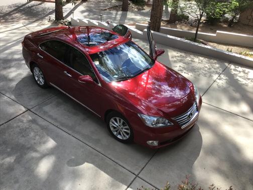Photo 2 of 9 of 2010 Lexus ES 350 Base