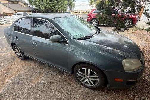 Gray 2006 Volkswagen Jetta 2.5