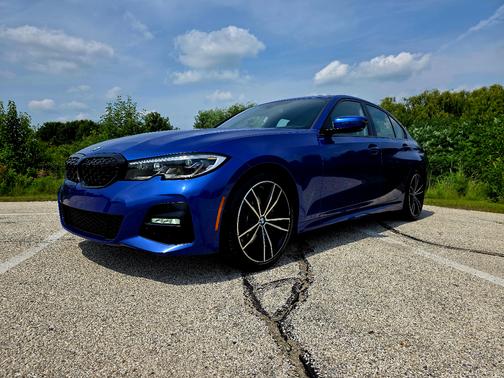 2019 BMW 330 i xDrive
