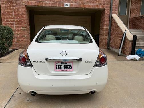 White 2012 Nissan Altima 2.5 SL