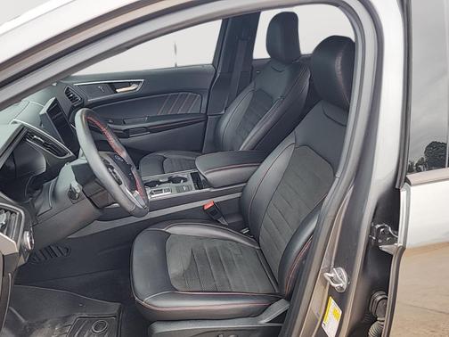 2022 Ford Edge ST-Line