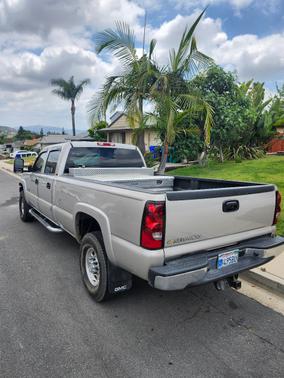 Silver 2006 Chevrolet Silverado 2500 LT H/D Crew Cab