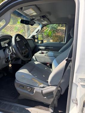 White 2013 Ford F-250 XLT
