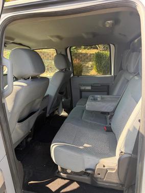 White 2013 Ford F-250 XLT