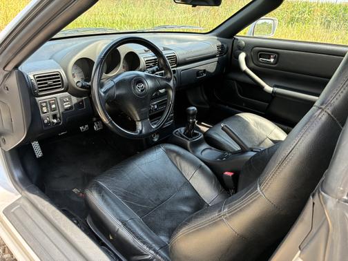 2000 Toyota MR2 Spyder