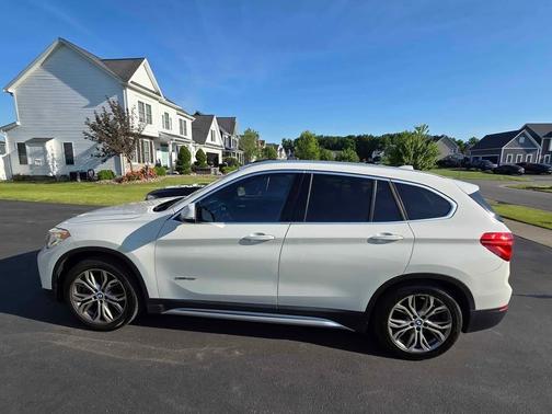 White 2016 BMW X1 xDrive 28i