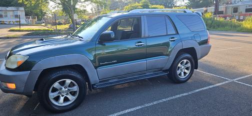 Green 2003 Toyota 4Runner Sport V8