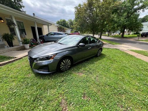 Gray 2025 Nissan Altima SV