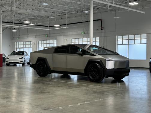 2024 Tesla Cybertruck AWD