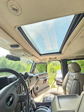 Black 2007 Hummer H2 Base