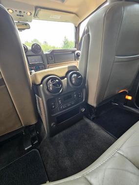 Black 2007 Hummer H2 Base
