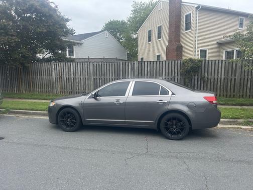 2010 Lincoln MKZ Base