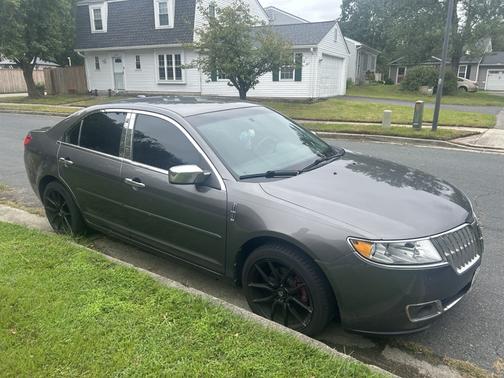 2010 Lincoln MKZ Base