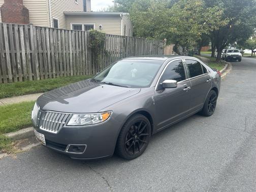 2010 Lincoln MKZ Base