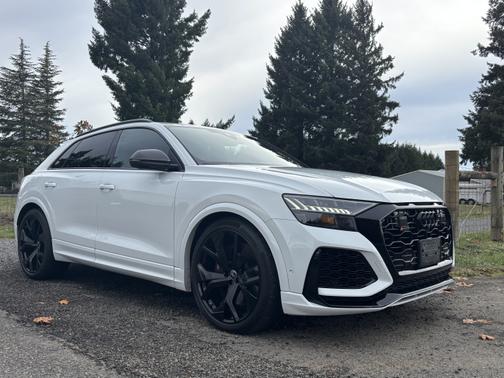 2023 Audi RS Q8 4.0T