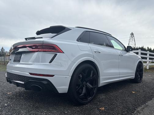 2023 Audi RS Q8 4.0T