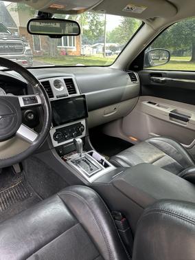 2007 Chrysler 300C Base